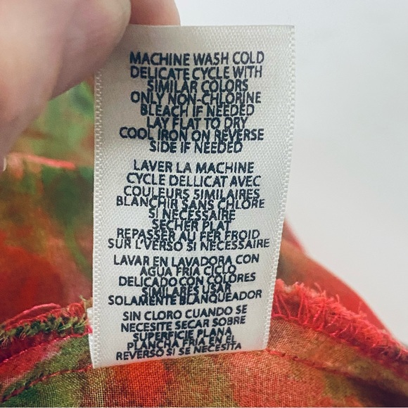 KUT from the Kloth XL sheer sleeveless blouse made USA red/green floral - Picture 8 of 8